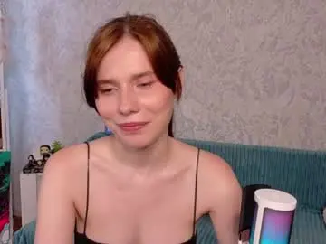 Chaturbate Live Sex Cam of mellhyees