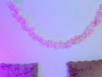 Chaturbate Adult Video Chat of pauline_golden1