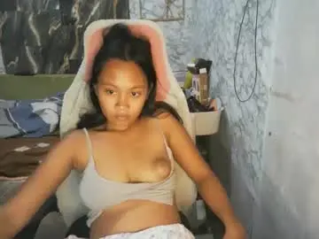 Chaturbate Live Porn of urasian_cherrymae