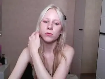 Chaturbate Adult Video Chat of amili_kron