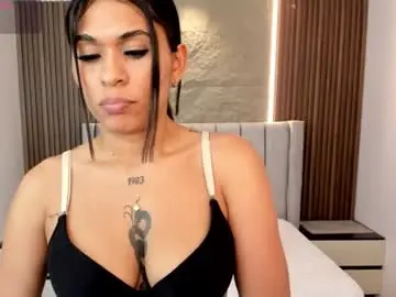 Chaturbate Live Sex of yara_shine1