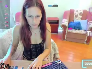 Chaturbate Best live sex cam show of lilyviolet7