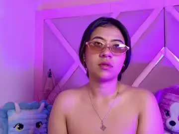Chaturbate Live Sex Cam of emma_grand
