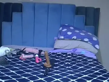 Chaturbate Sex Cam of melanin_moon