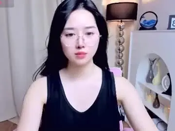 Chaturbate Live Sex Cam of miu99999