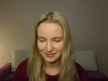 Chaturbate Live Sex Cam of tashinapetitto
