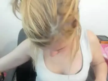 Chaturbate Private Sex Chat of artsyandcraftsy_