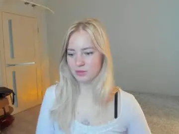 Chaturbate Live Sex Cam of e___lisa