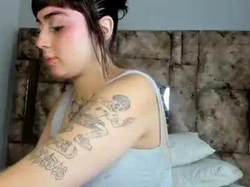 Chaturbate Live Sex Cam of scarlett_venom_
