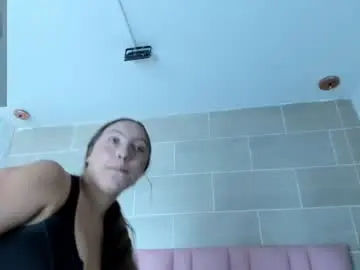 Chaturbate Live Sex of tiara19cute