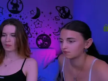 Chaturbate Adult Video Chat of caroline_honeyy