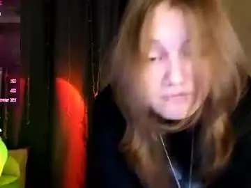 Chaturbate Live Sex Cam of dilara_xbaby