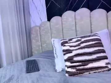 Chaturbate Watch Live Sex Cams of lia_vel