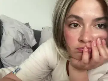 Chaturbate Adult Webcam of emily_morning_dew