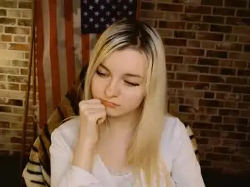 Chaturbate Live Sex Cam of angelabunny_