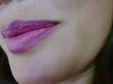 Chaturbate Free Live Porn of miss_evoleth2