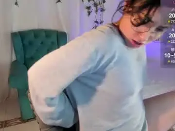Chaturbate Live Sex Cam of tori_just