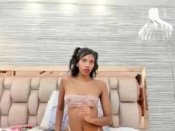 Chaturbate Live Sex Cam of ikia_lopez