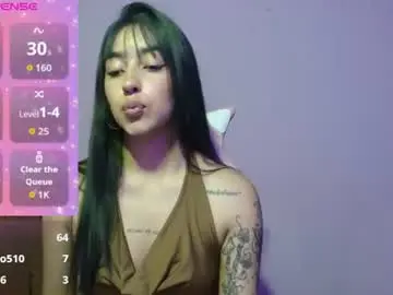 Chaturbate Live Sex Cam of quee_tiana