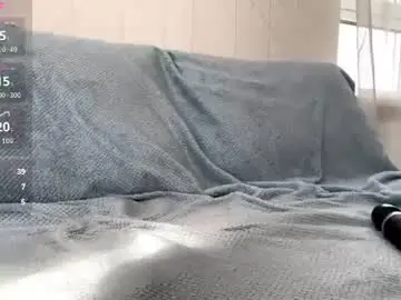 Chaturbate Live Porn of mila_petal