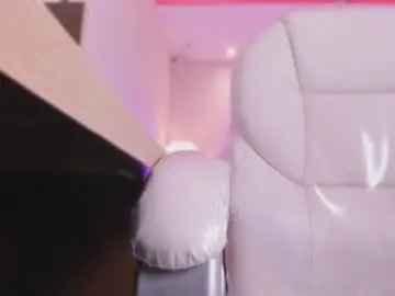 Chaturbate Watch Live Sex Cams of saraa_valentina_