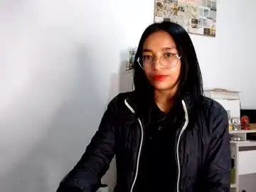 Chaturbate Live Sex Cam of alia054