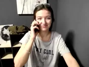 Chaturbate Live Sex Cam of shining_pearl