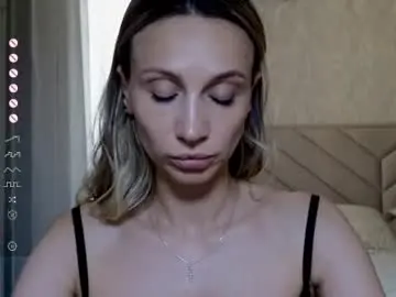 Chaturbate Live Porn of alicewonders_