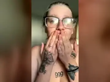 Chaturbate Nude Webcam of oohlarae22