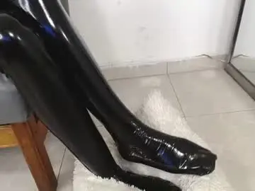 Chaturbate Sex Chat of deysha_garncia