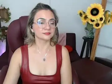 Chaturbate Nude Webcam of lilly_milf