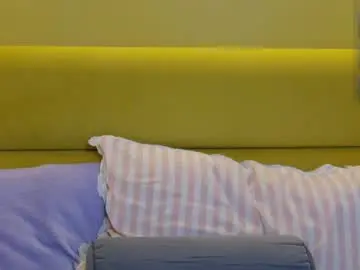 Chaturbate Sex Cam of lessysweety