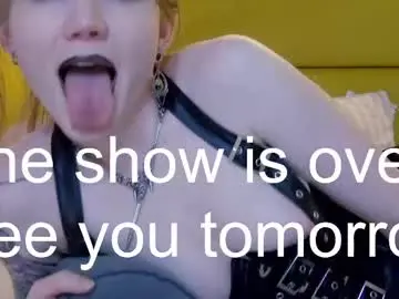 Chaturbate Sex Cam of lessysweety