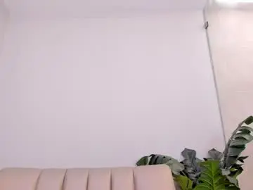 Chaturbate Free Live Porn of milaowens