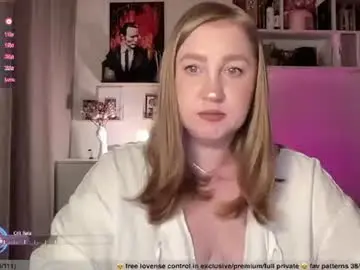 Chaturbate Free Porn Cam of ollydoll