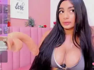 Chaturbate Live Sex of luisa_boobs_