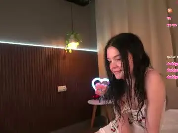 Chaturbate Watch Live Sex Cams of emmasmall