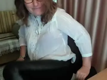 Chaturbate Adult Video Chat of lauraoven1