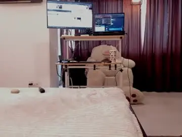 Chaturbate Watch Live Sex Cams of aryahunt