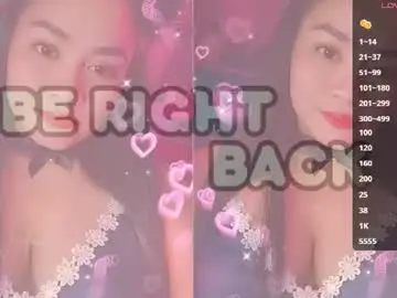 Chaturbate Sex Cam of elleelle123
