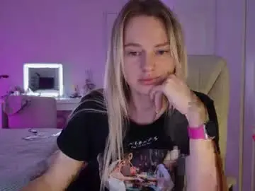 Chaturbate Adult Video Chat of moon_light_girl