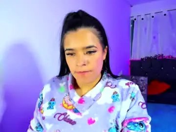 Chaturbate Live Sex Cam of cataleyahot_132