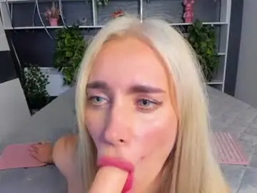 Chaturbate Free Porn Cam of sabrinasharm