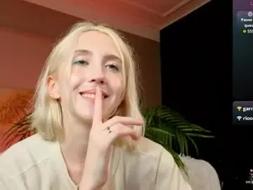 Chaturbate Free Live Porn of elen__moore