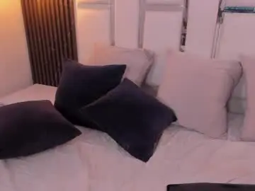Chaturbate Live Sex Cam of liily_evans_