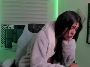 Chaturbate Live Sex Cam of aysha_winxs