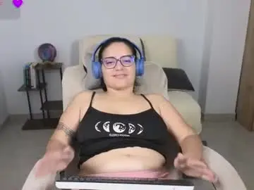 Chaturbate Live Porn of moonwoman_