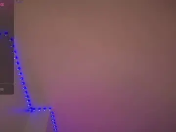 Chaturbate Best live sex cam show of bellamonroee