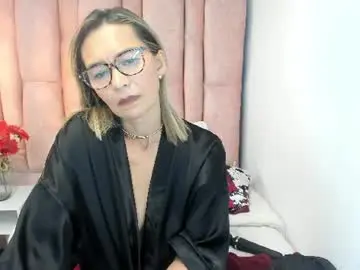 Chaturbate Adult Webcam of issa_milf__