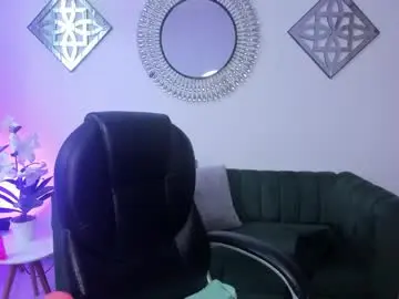 Chaturbate Best live sex cam show of raven_reyes7